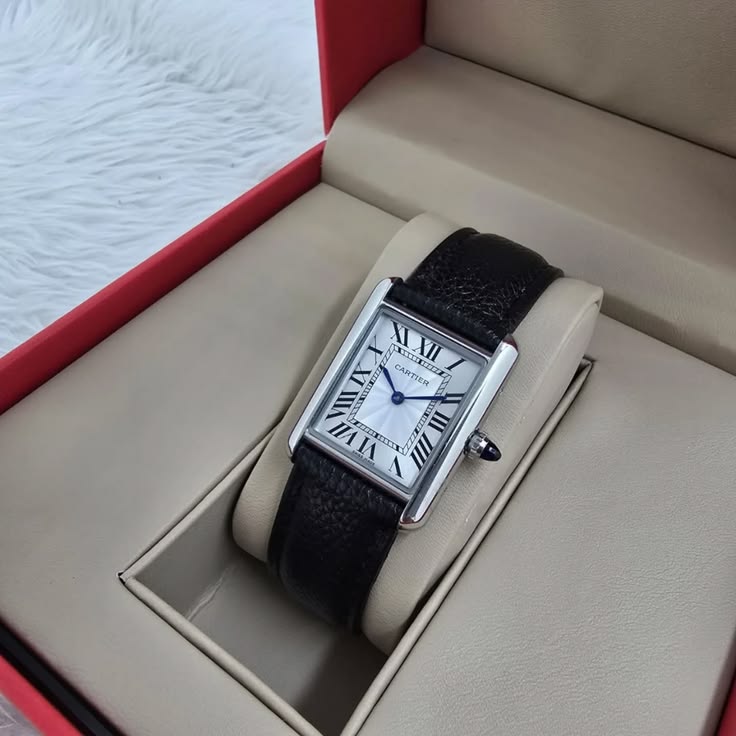 CARTIER TANK HOMMES