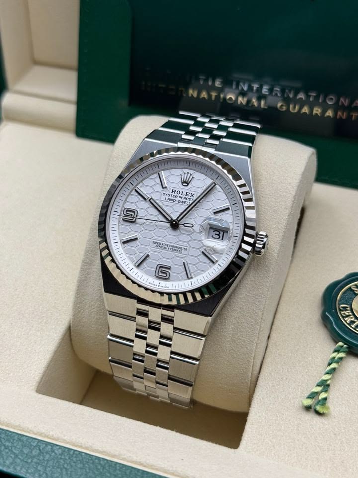 Rolex land dweller